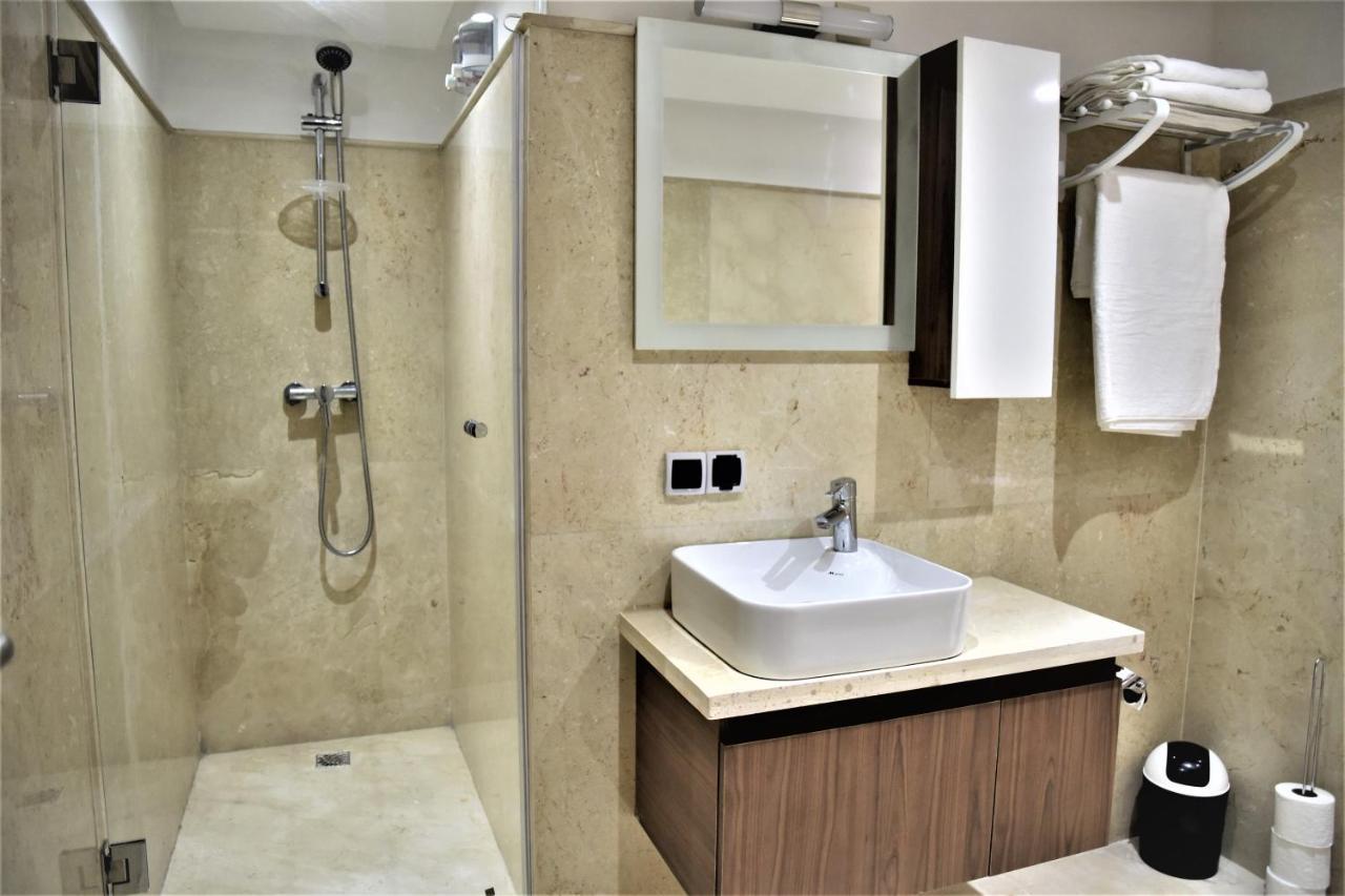 Royal Deluxe Gold - Marrakech, Luxe Pool View Apartment Marrakesh Ngoại thất bức ảnh